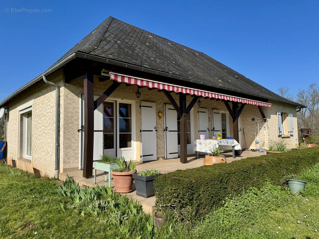 Maison à VARS-SUR-ROSEIX