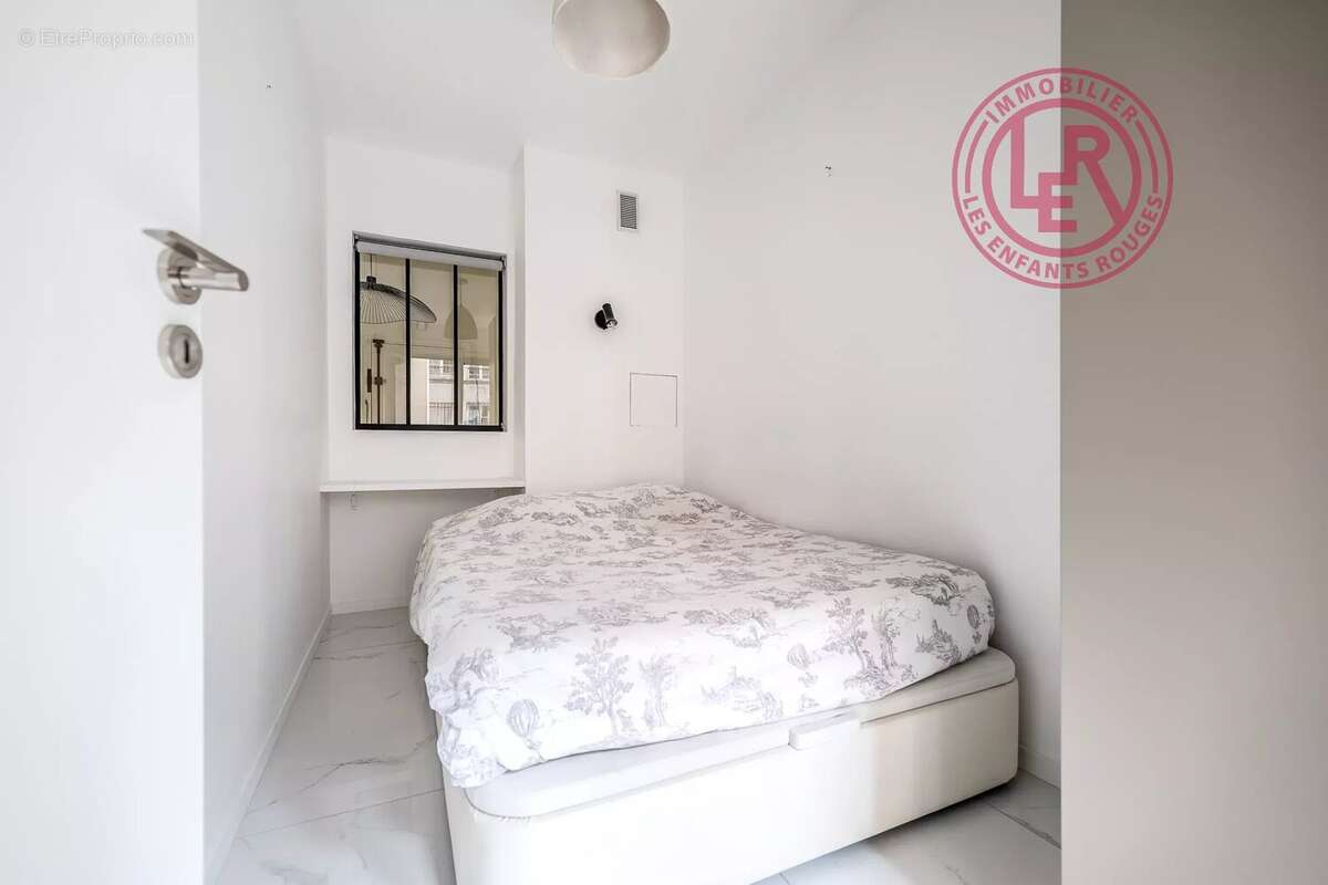 Appartement à PARIS-3E