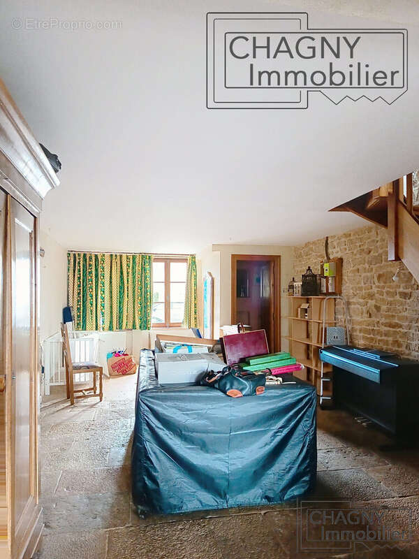 Maison à CORPEAU