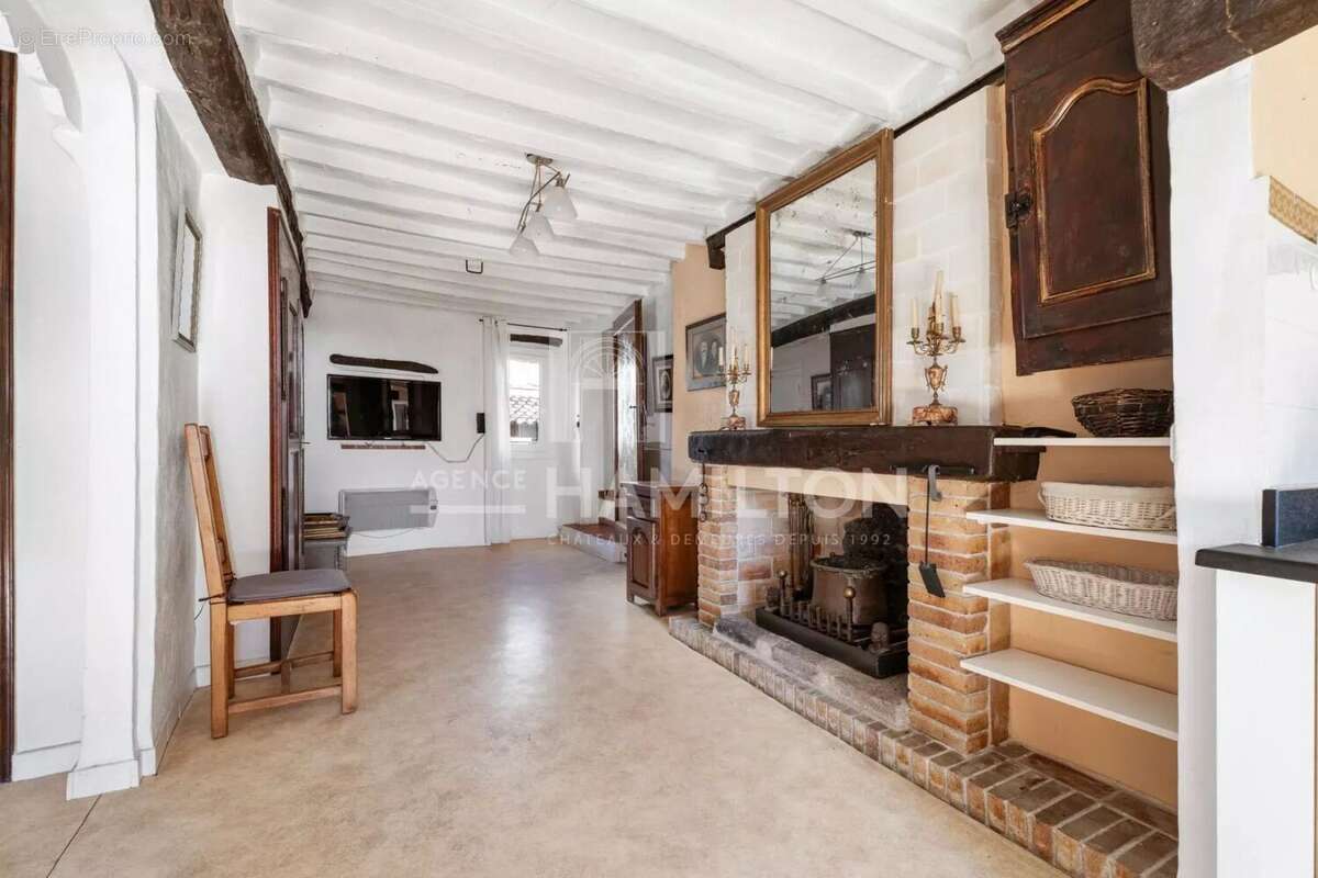 Maison de charme rénovée - MAGAGNOSC - cur du vieux village - photo 7