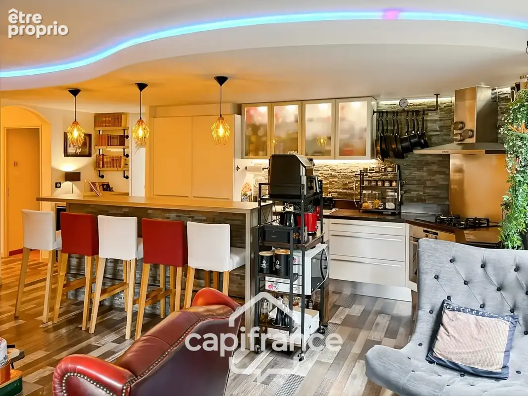 Appartement à vendre 4 pièces LA SEYNE SUR MER (83), grand T4 de 81m2 - Loggia -  Cave - photo 2