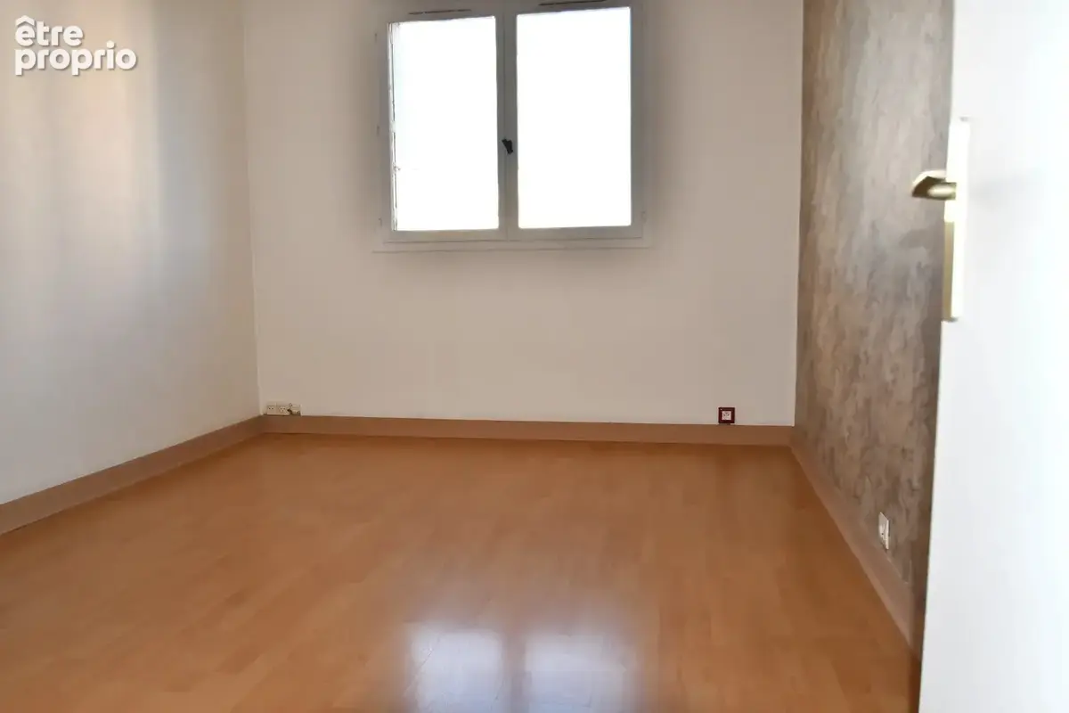 Appartement lumineux 2 pièces à Les Pavillons-sous-Bois - photo 4
