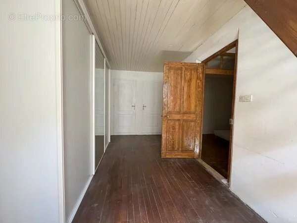 Maison 97 m² à La Motte-Saint-Martin  - photo 8