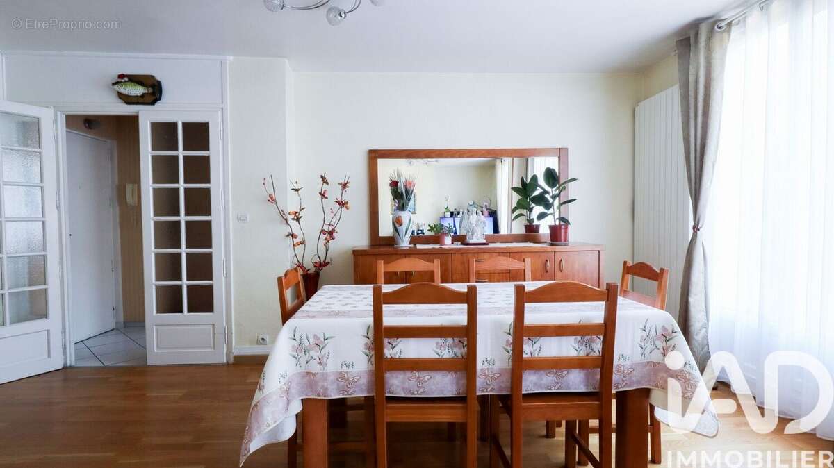 Photo 3 - Appartement à VITRY-SUR-SEINE