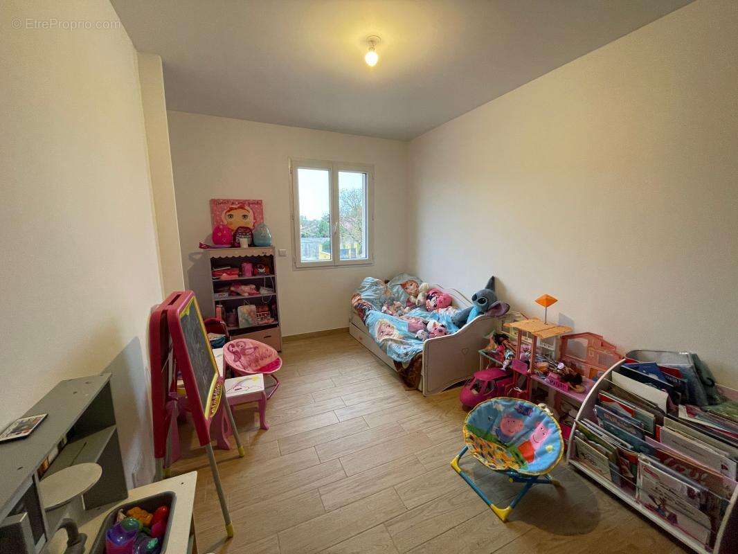 Maison à PONT-DE-CHERUY