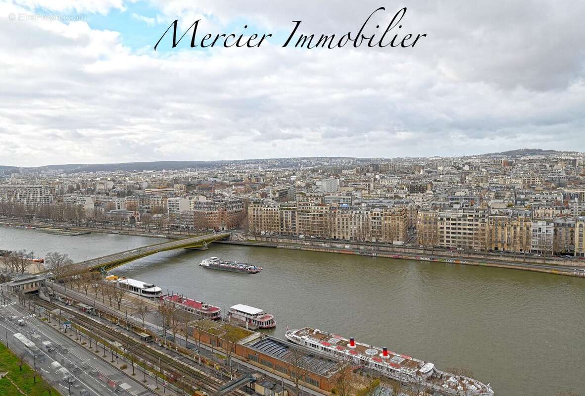 Appartement à PARIS-15E