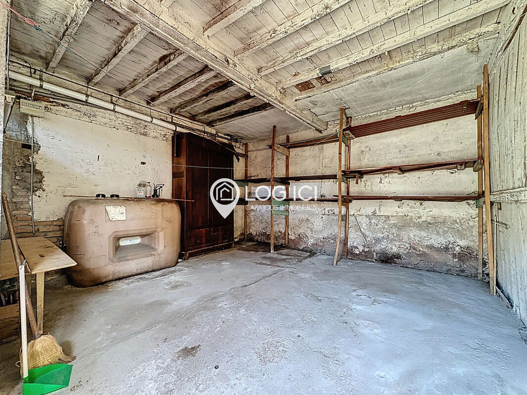 Appartement à NAY
