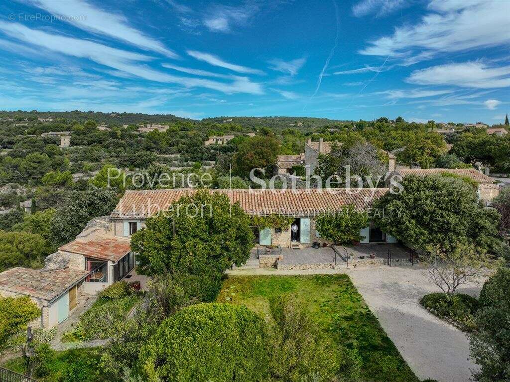 Maison et son annexe au cœur de Gordes - photo 4