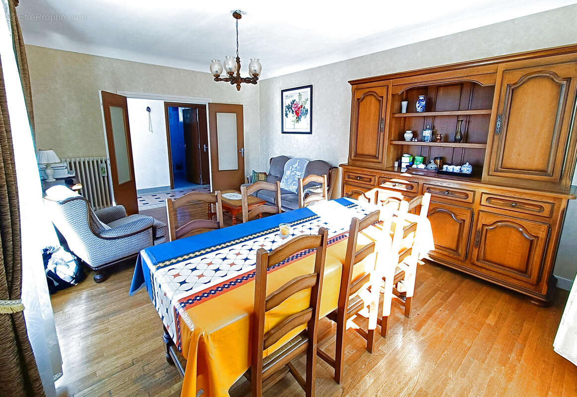 Maison à CLERMONT-FERRAND