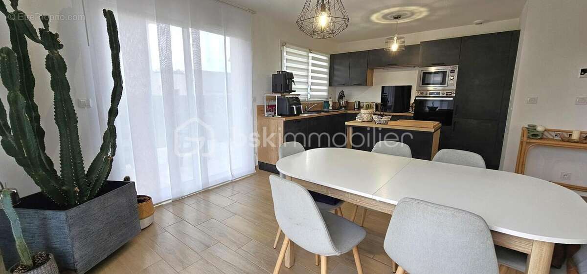 Maison à PONT-L&#039;EVEQUE