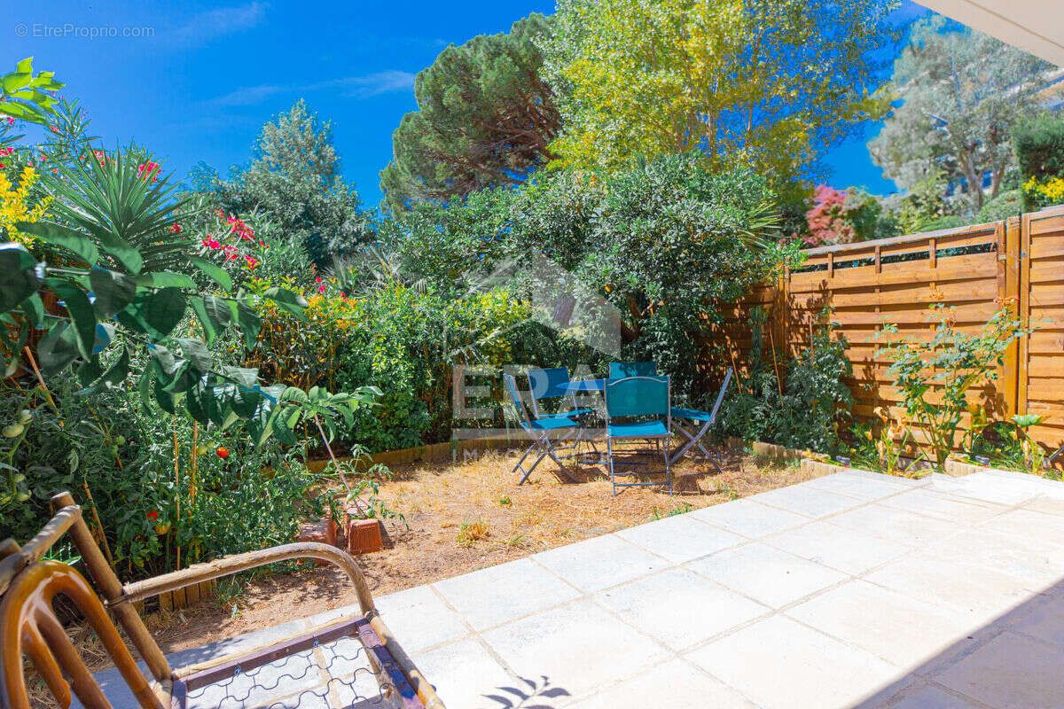 Appartement à MANDELIEU-LA-NAPOULE