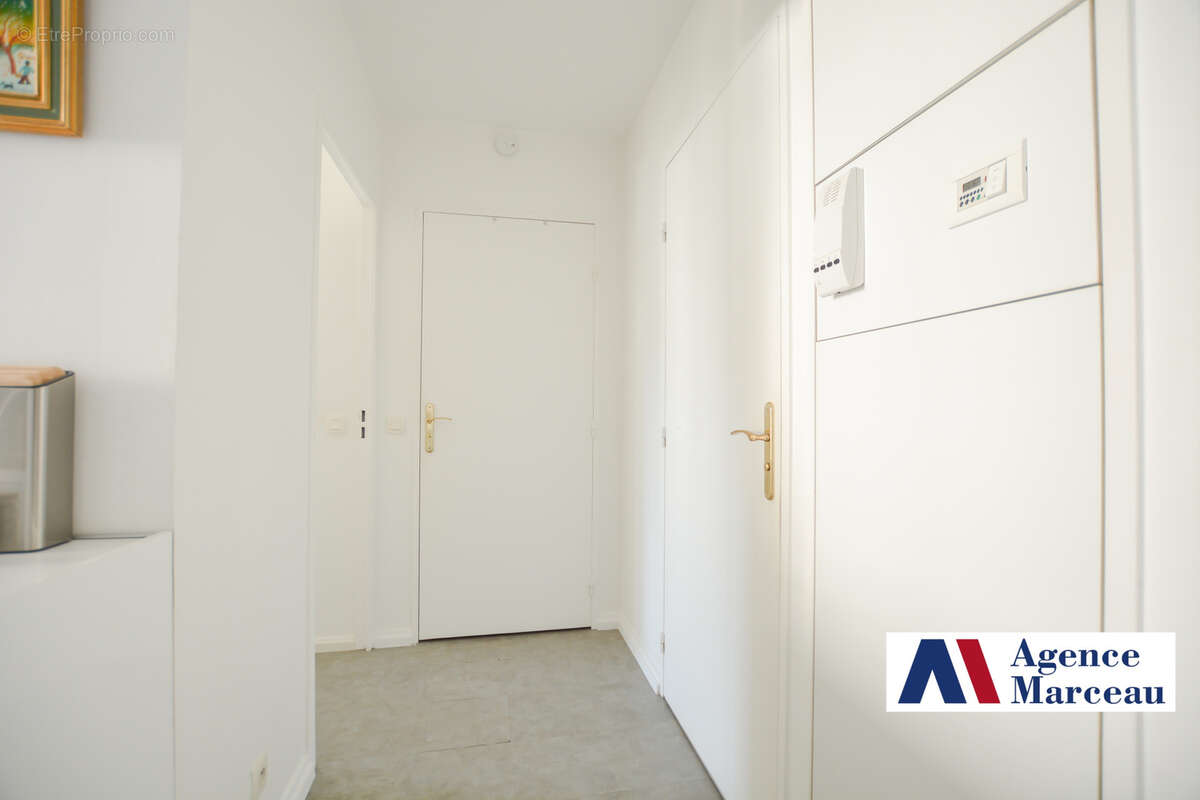 Appartement à COURBEVOIE