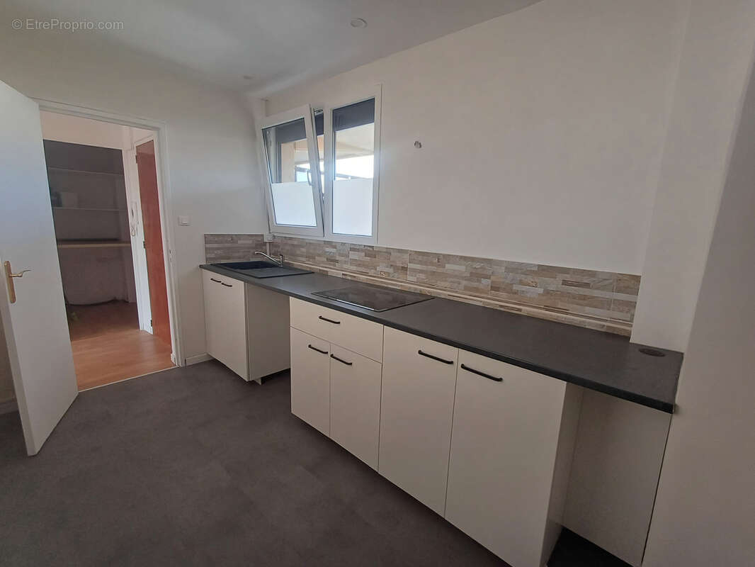 Appartement à LA VALETTE-DU-VAR