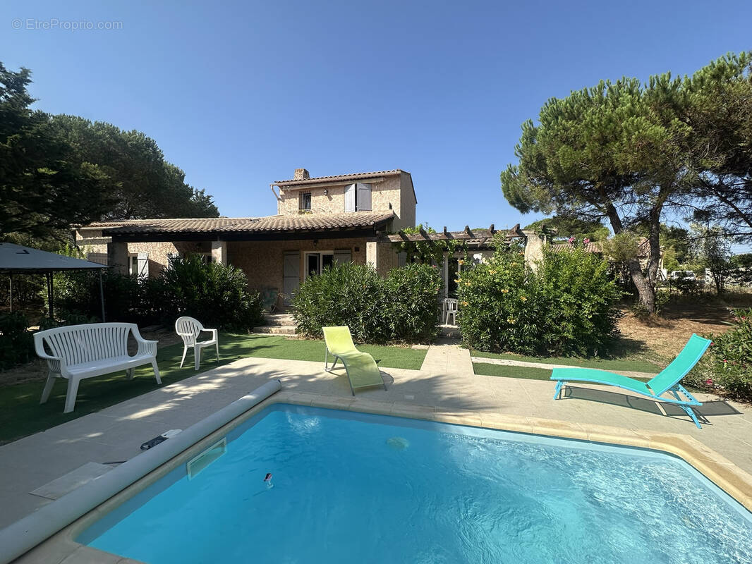 Maison à PUGET-SUR-ARGENS