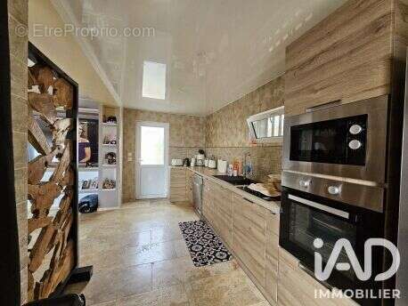 Maison 87 m² à Saint-Quentin  - photo 2