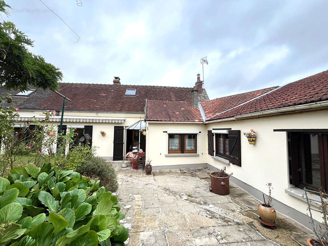 Maison à NEUILLY-EN-THELLE