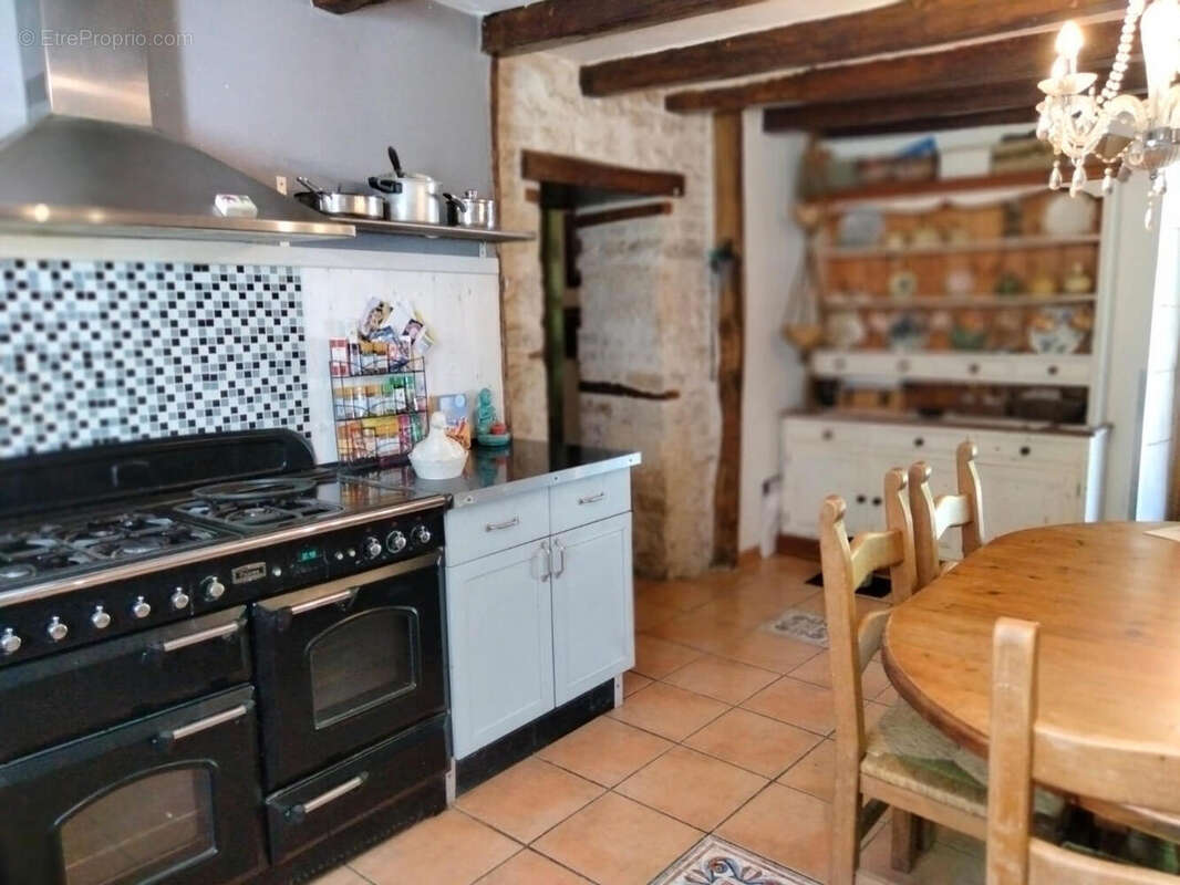 cuisine - Maison à FONTENILLE