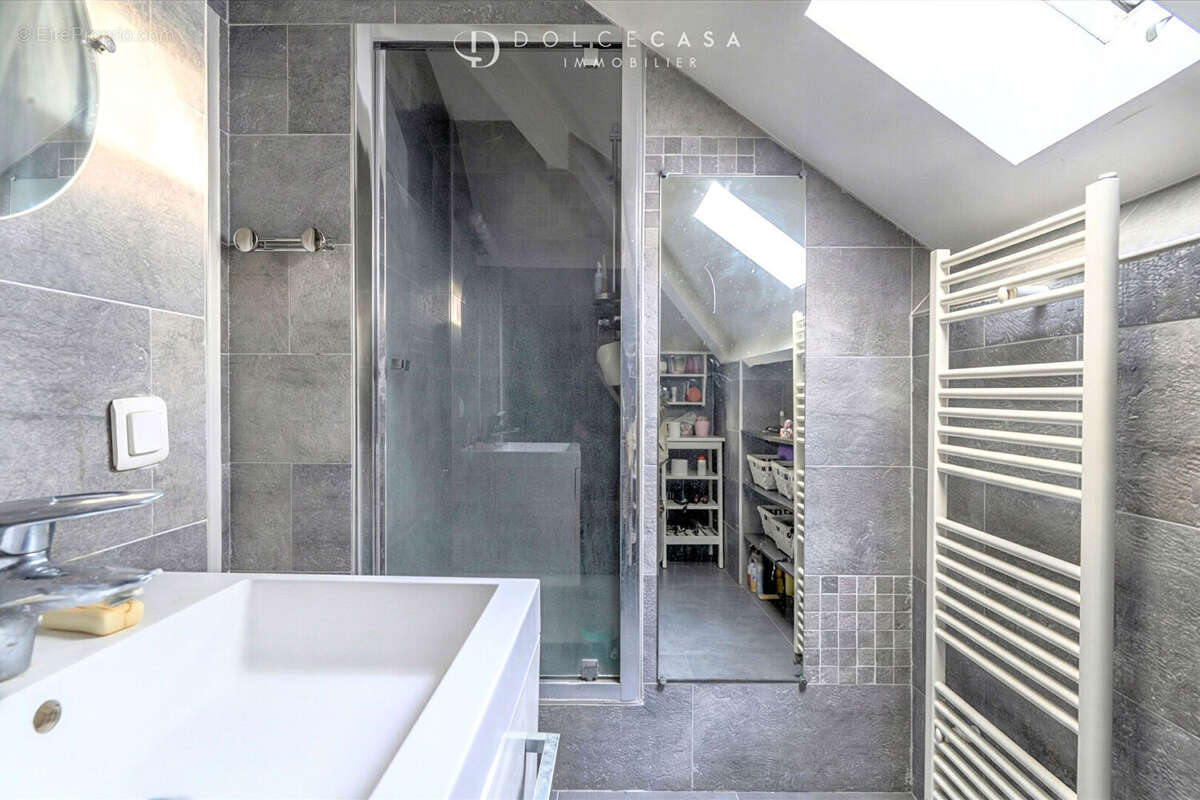 Maison à LE PERREUX-SUR-MARNE