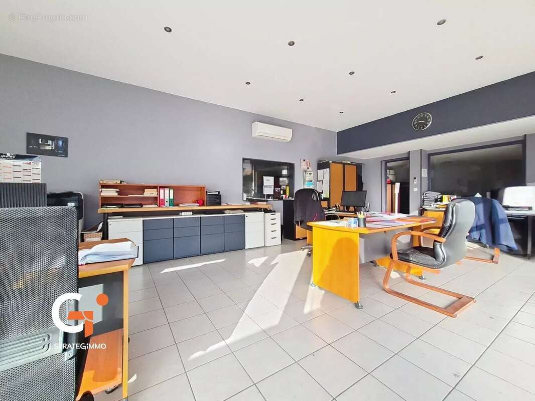 Commerce à GRAND-COURONNE