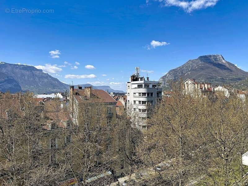 Appartement à GRENOBLE