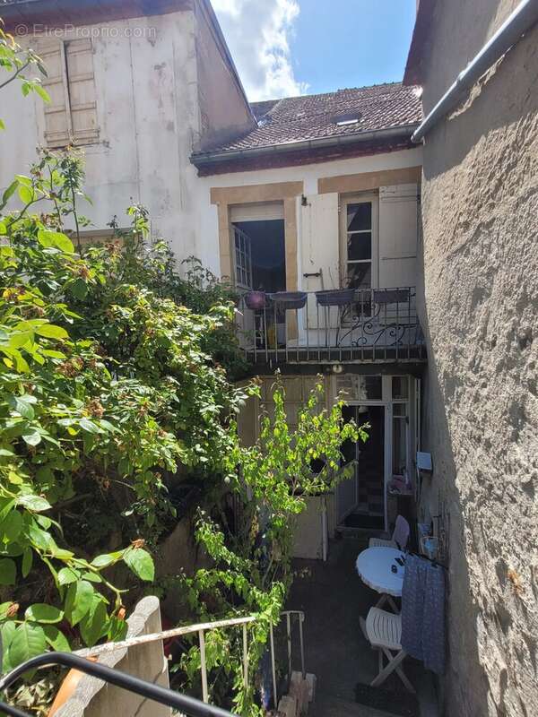 Immeuble 119 m² au centre de Saint-Pourçain-sur-Sioule - photo 31