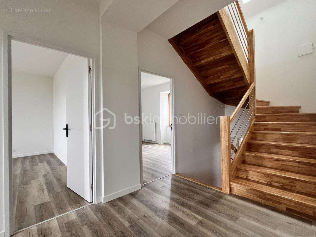 Maison à SAINT-COULITZ