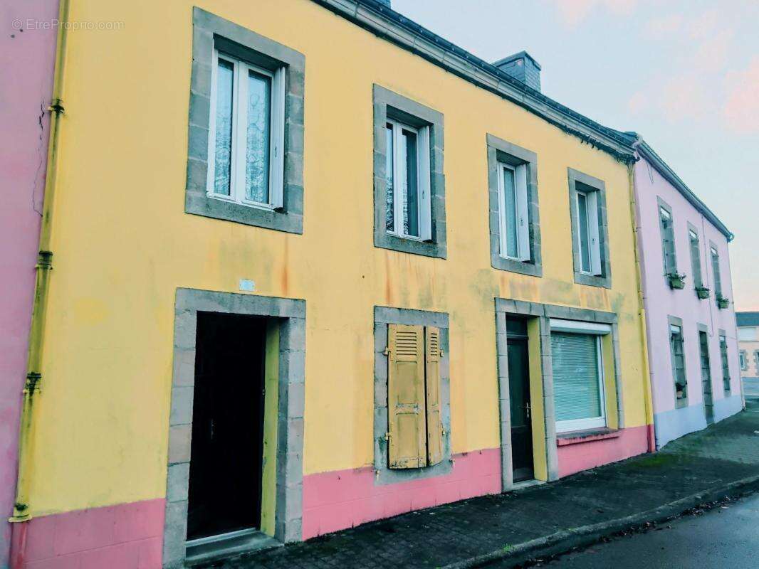 Maison à ROUDOUALLEC