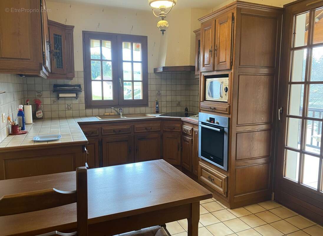 Maison 112 m² à Eymoutiers  - photo 4