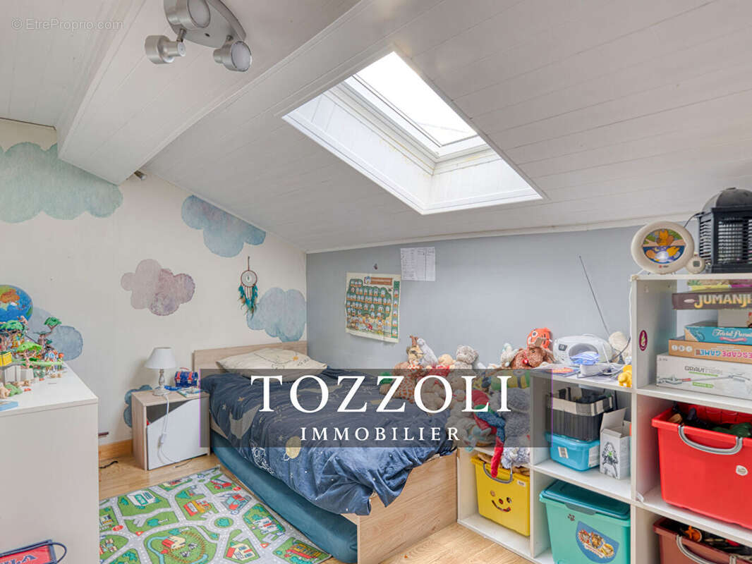 Maison à SAINT-QUENTIN-FALLAVIER