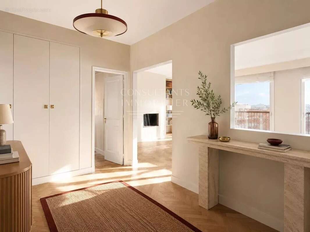 Appartement à PARIS-7E