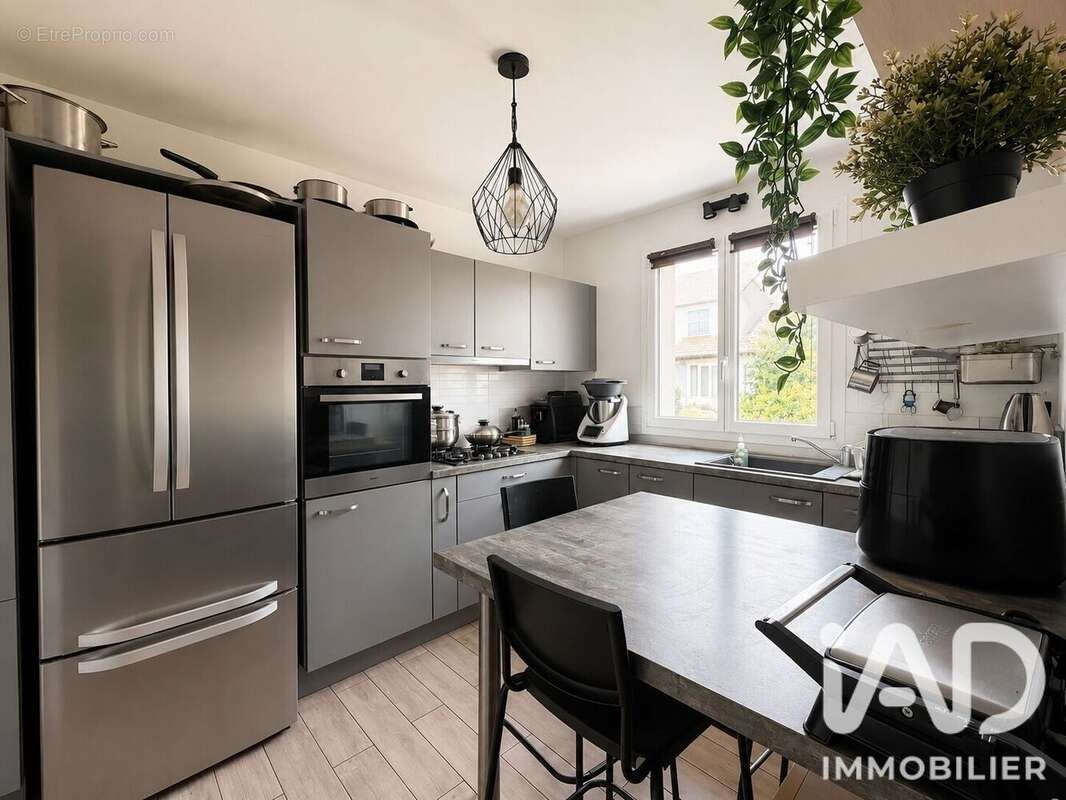 Maison 131 m² à Joue-Les-Tours  - photo 5