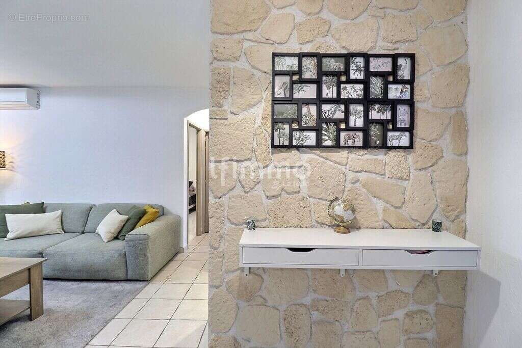 Appartement à MARSEILLE-11E