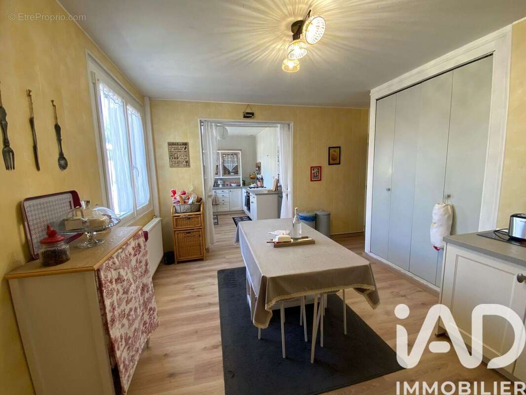 Maison 197 m² à Clave  - photo 6