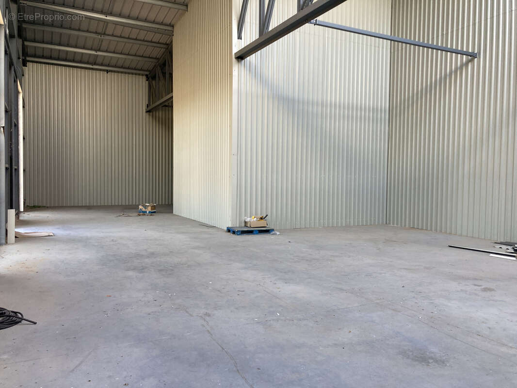 Commerce à MONTELIMAR