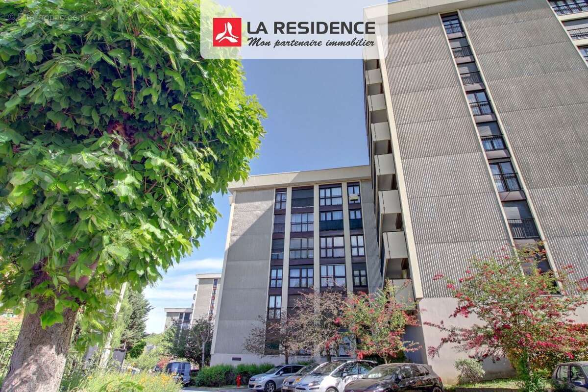 Appartement à LES MUREAUX
