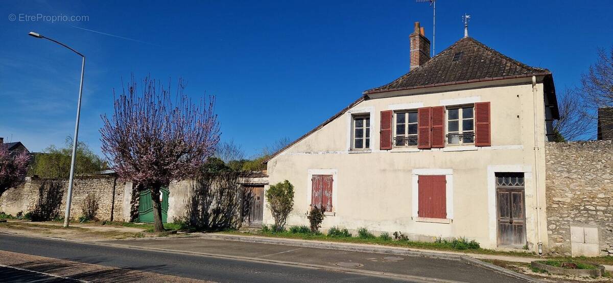 Maison à MENARS