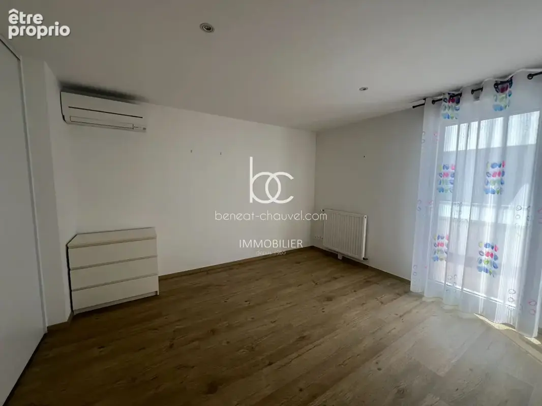 VENTE Appartement de Standing SARZEAU Centre  4 Chambres  Terrasse Sud  Garage Double  56370 - photo 7