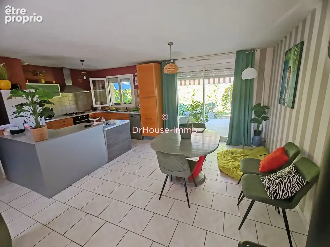 Maison 3 pièces 73 m² à vendre à Les Ormes (86220) - photo 3