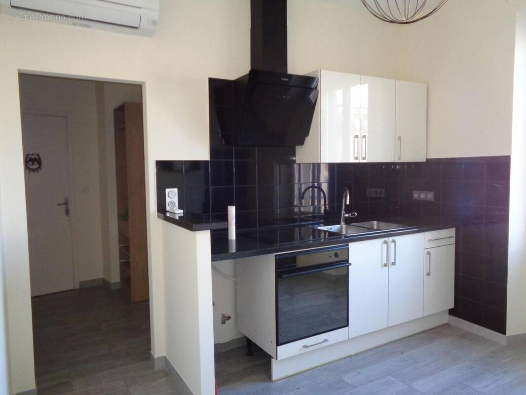   - Appartement à DRAGUIGNAN