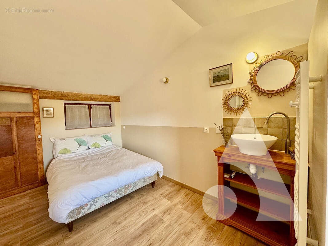 Maison à VILLECROZE