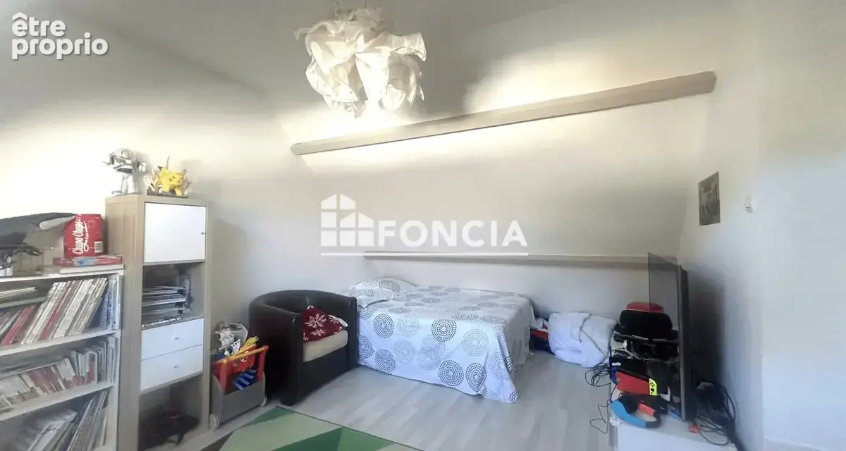 Maison familiale de 160 m2 au sol, quartier calme , proche de toutes les commodités - photo 7