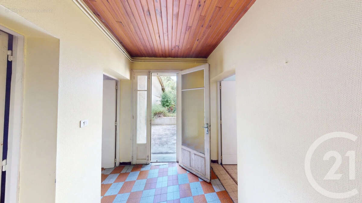 Maison 90 m² à L'isle-Jourdain  - photo 9