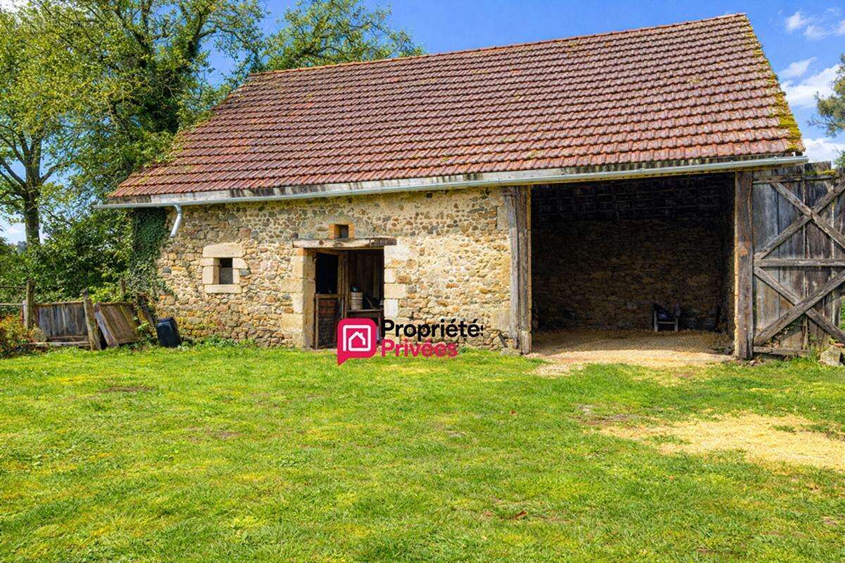 Maison T6 avec dépendances à vendre Saint Priest Des Champs  de 200 m2 - photo 5