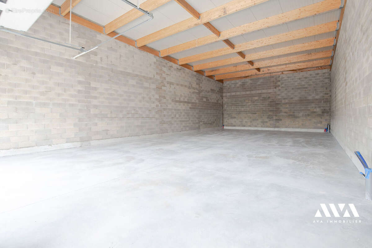 Commerce à TOMBLAINE