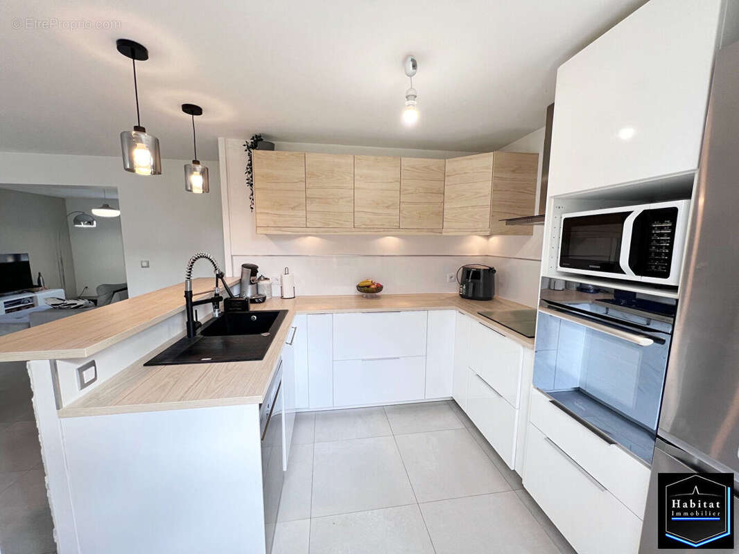 Maison à LE PLESSIS-BELLEVILLE