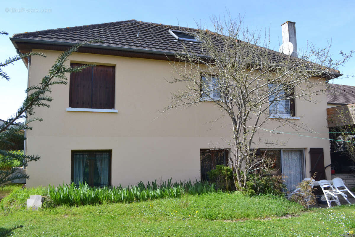 Maison à CHATELLERAULT