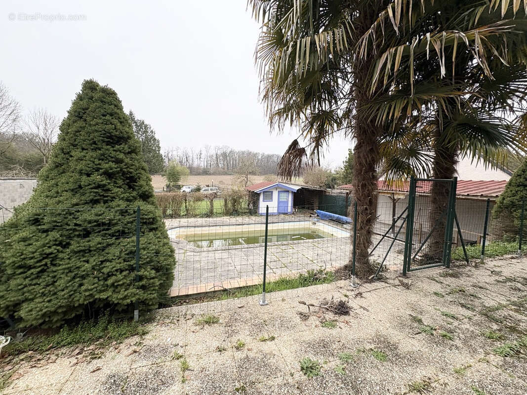 Maison à VERNOU-SUR-BRENNE