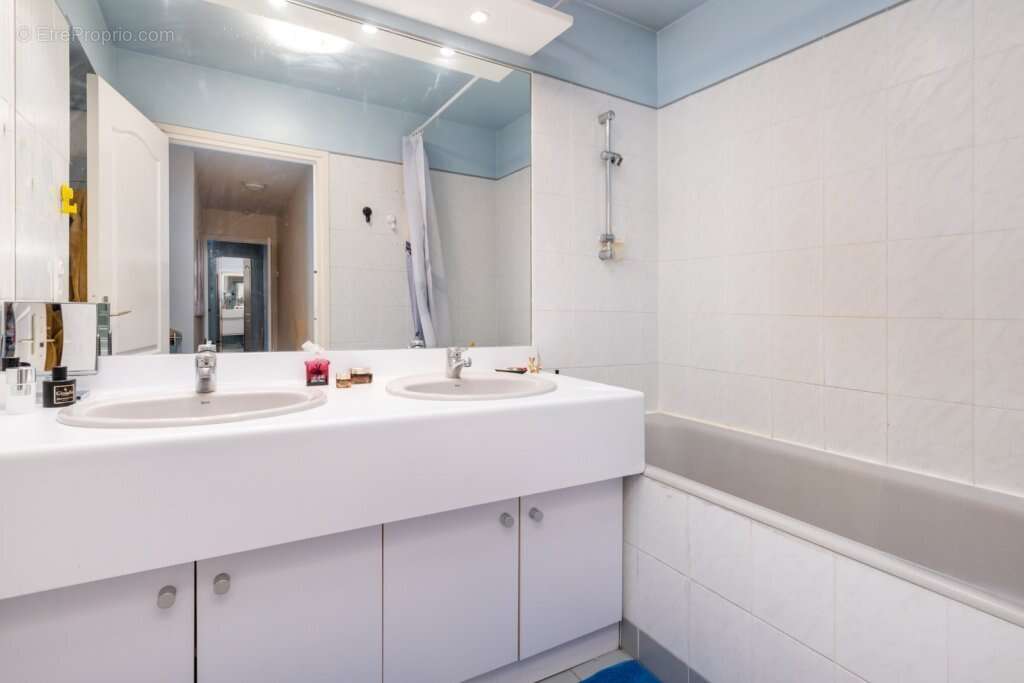 Appartement à LYON-6E