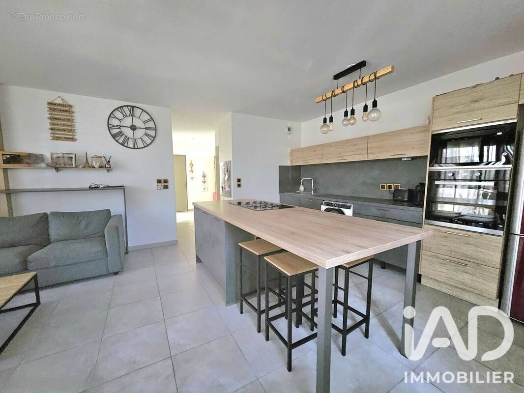 Photo 1 - Appartement à LE CANNET-DES-MAURES