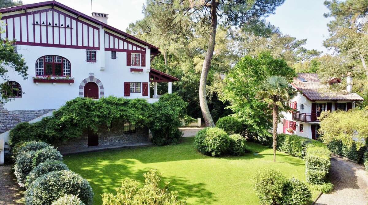 Maison de caractère à vendre  Hossegor  Entre lac et océan  Propriété d'exception de 450 m2 - photo 14